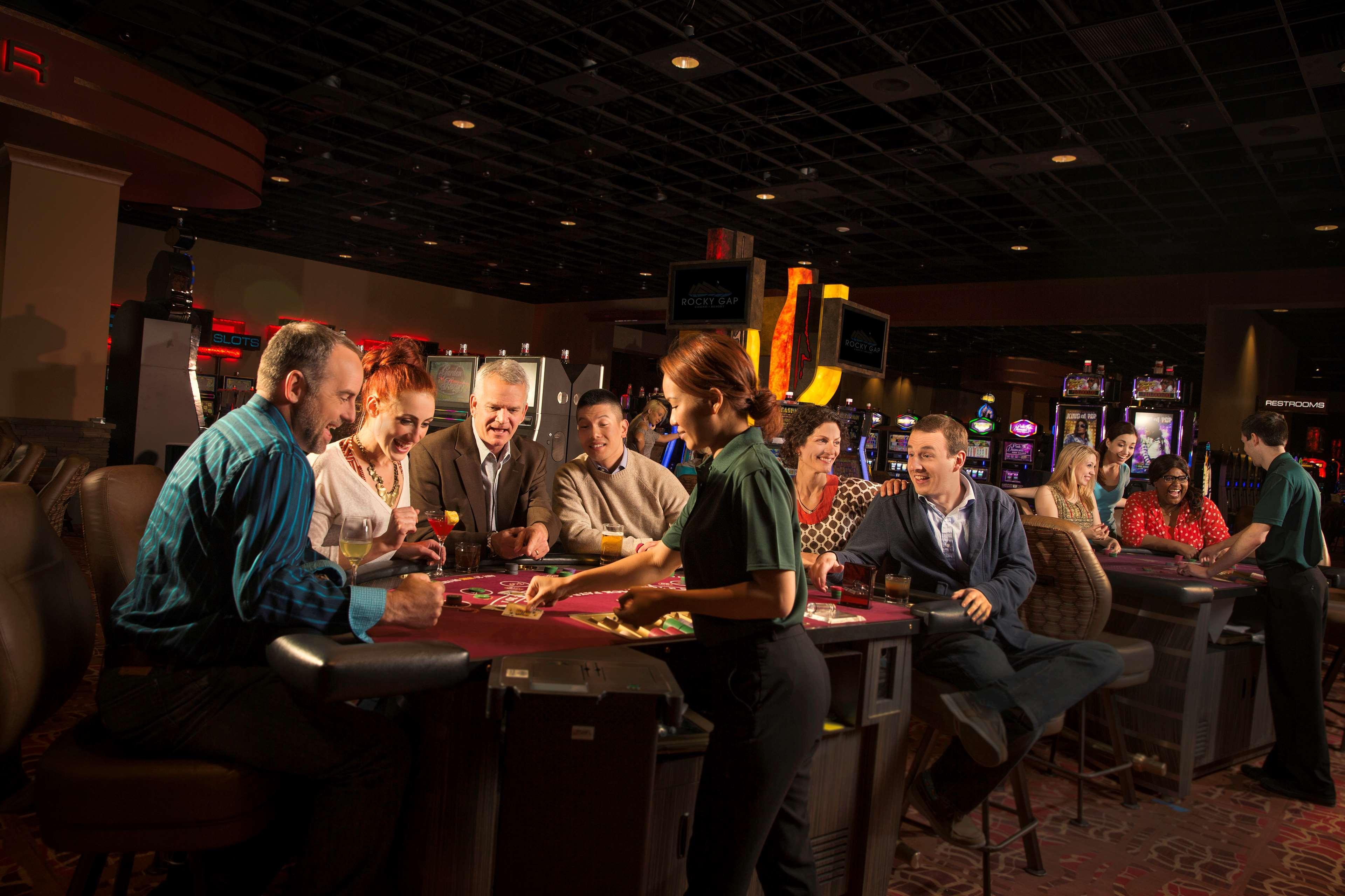 Rocky Gap Casino Resort Flintstone Зручності фото